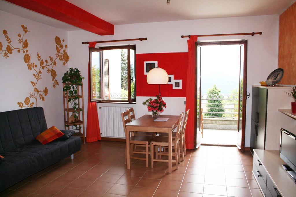 Casa Delle Ortensie Apartment Luino Bilik gambar